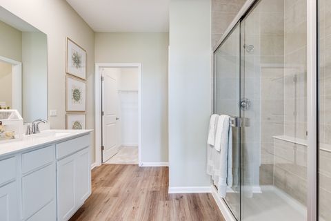 Tiny photo for 2025 Kenilworth Place, Aurora, IL 60506 (MLS # 12618042)