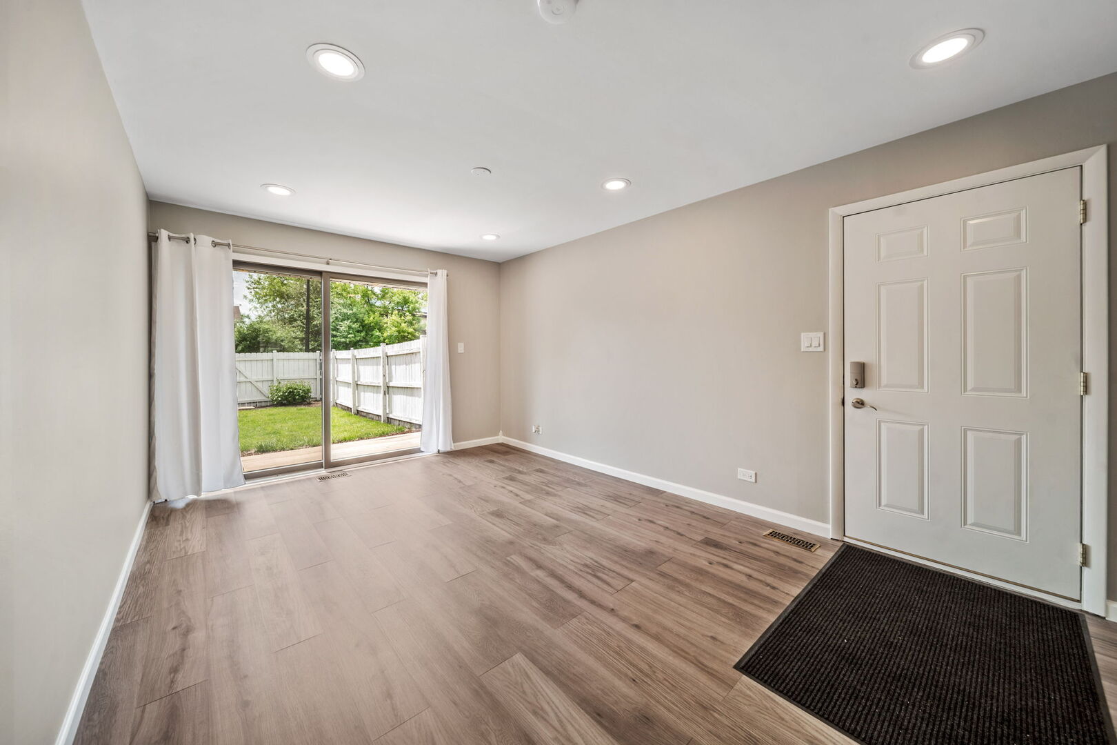 1289 Court D