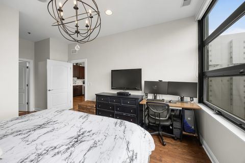 Tiny photo for 101 W Superior Street #906, Chicago, IL 60654 (MLS # 12487418)