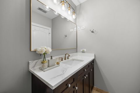 Tiny photo for 101 W Superior Street #906, Chicago, IL 60654 (MLS # 12487418)