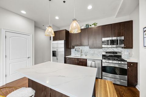 Tiny photo for 101 W Superior Street #906, Chicago, IL 60654 (MLS # 12487418)
