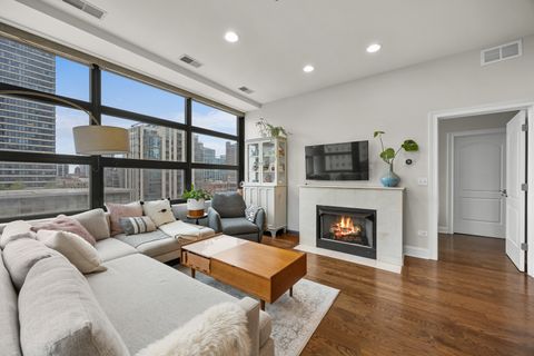 Tiny photo for 101 W Superior Street #906, Chicago, IL 60654 (MLS # 12487418)