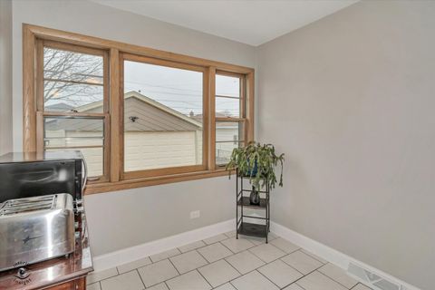 Tiny photo for Evergreen Park, IL 60805 (MLS # 12588568)