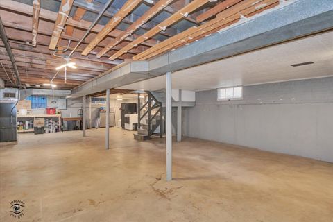 Tiny photo for Evergreen Park, IL 60805 (MLS # 12588568)