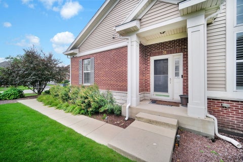 Tiny photo for 1031 Ravendale Court, Naperville, IL 60540 (MLS # 12739025)