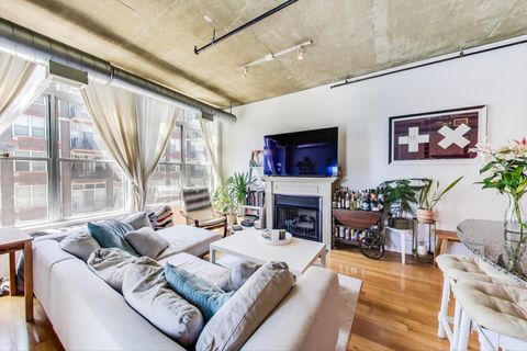 Tiny photo for 111 S MORGAN Street #510, Chicago, IL 60607 (MLS # 12508998)