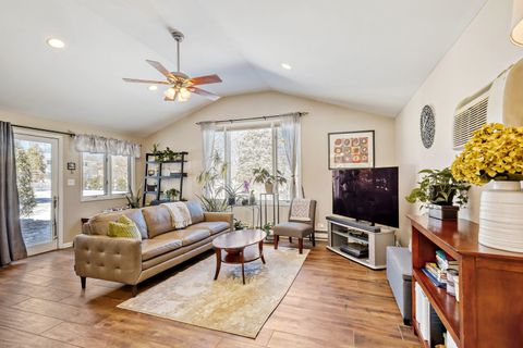 Tiny photo for 205 Cambridge Lane, Bloomingdale, IL 60108 (MLS # 12587603)