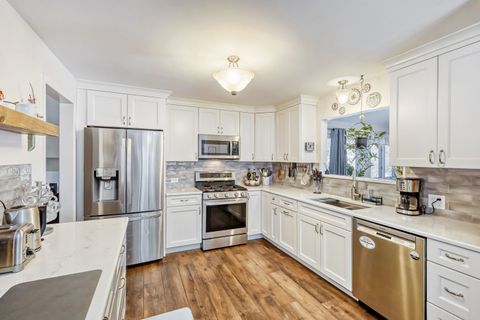 Tiny photo for 205 Cambridge Lane, Bloomingdale, IL 60108 (MLS # 12587603)