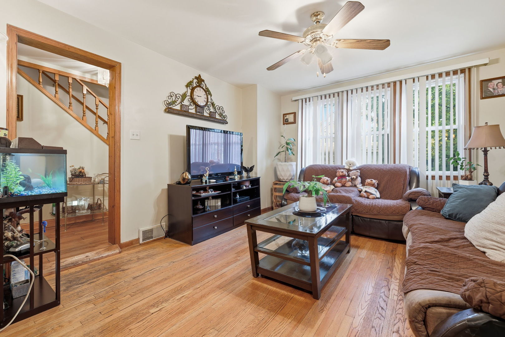 2736 N Monticello Avenue