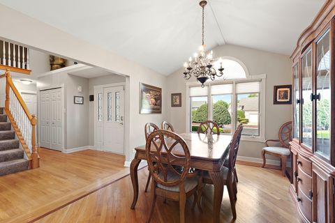 Tiny photo for 16313 Bob White Circle, Orland Park, IL 60467 (MLS # 12420053)