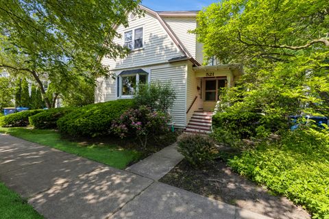 521 10th Street Wilmette IL 60091
