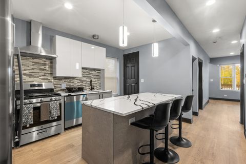 Tiny photo for 10812 S VINCENNES Avenue, Chicago, IL 60643 (MLS # 12516124)