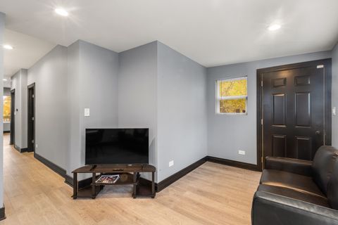 Tiny photo for 10812 S VINCENNES Avenue, Chicago, IL 60643 (MLS # 12516124)