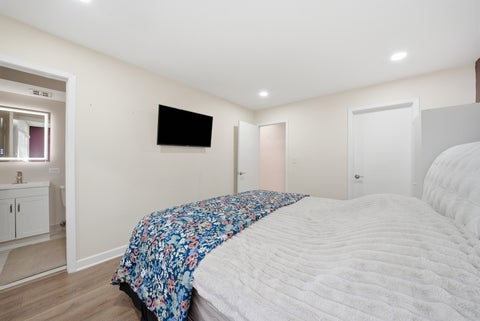 Tiny photo for 6233 N NIAGARA Avenue #4A, Chicago, IL 60631 (MLS # 12689633)