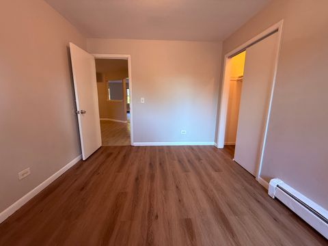 Tiny photo for 1119 E ALGONQUIN Road #2, Arlington Heights, IL 60005 (MLS # 12555800)