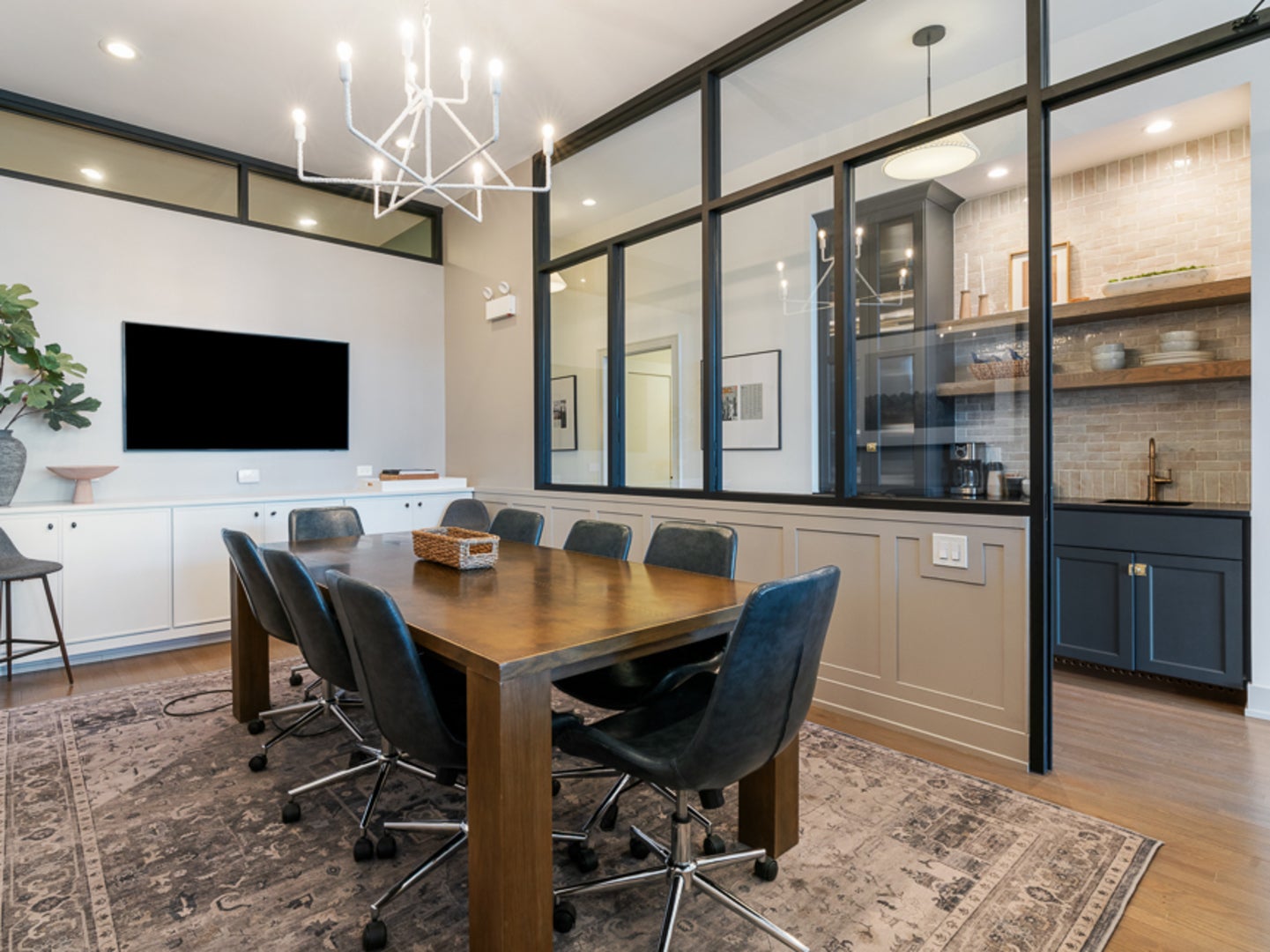 2370 N ELSTON Court Office