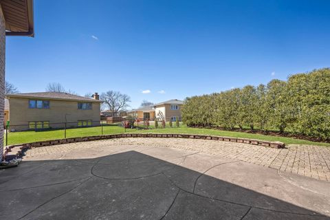 Tiny photo for 1631 Arbor Court, Darien, IL 60561 (MLS # 12589299)