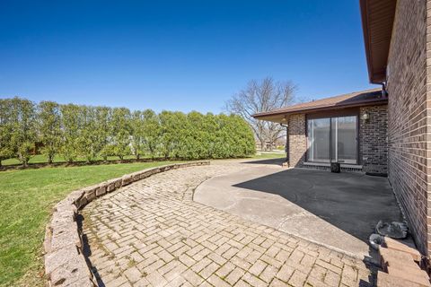 Tiny photo for 1631 Arbor Court, Darien, IL 60561 (MLS # 12589299)