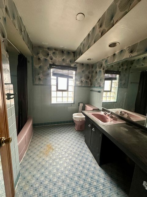 Tiny photo for 7000 W Henderson Street, Chicago, IL 60634 (MLS # 12543418)