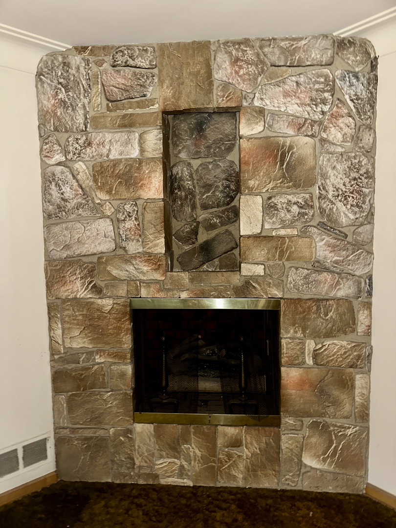 7000 W Henderson Street