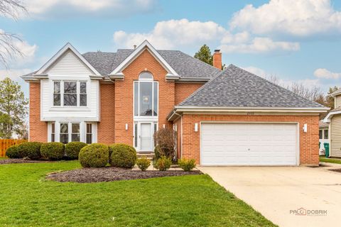 Photo of 2955 Roslyn Lane E, Buffalo Grove, IL 60089 (MLS # 12606286)