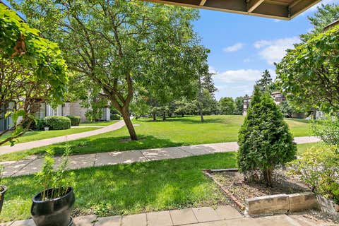 Tiny photo for 522 E Spruce Drive #1B, Palatine, IL 60074 (MLS # 12728035)
