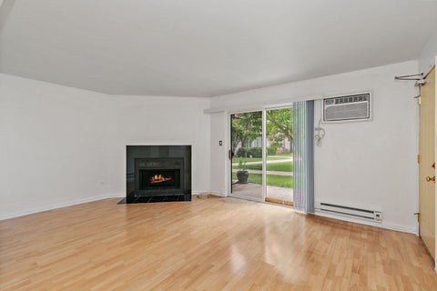 Tiny photo for 522 E Spruce Drive #1B, Palatine, IL 60074 (MLS # 12728035)