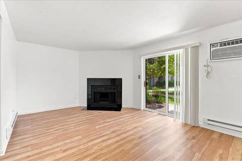 Tiny photo for 522 E Spruce Drive #1B, Palatine, IL 60074 (MLS # 12728035)