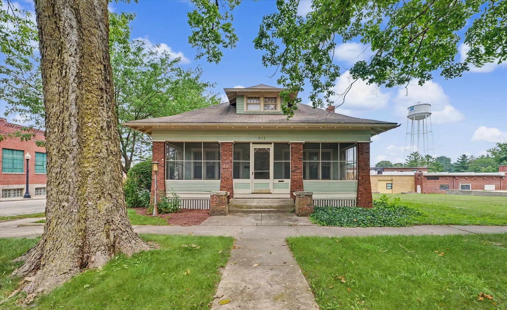 202 E Washington Street