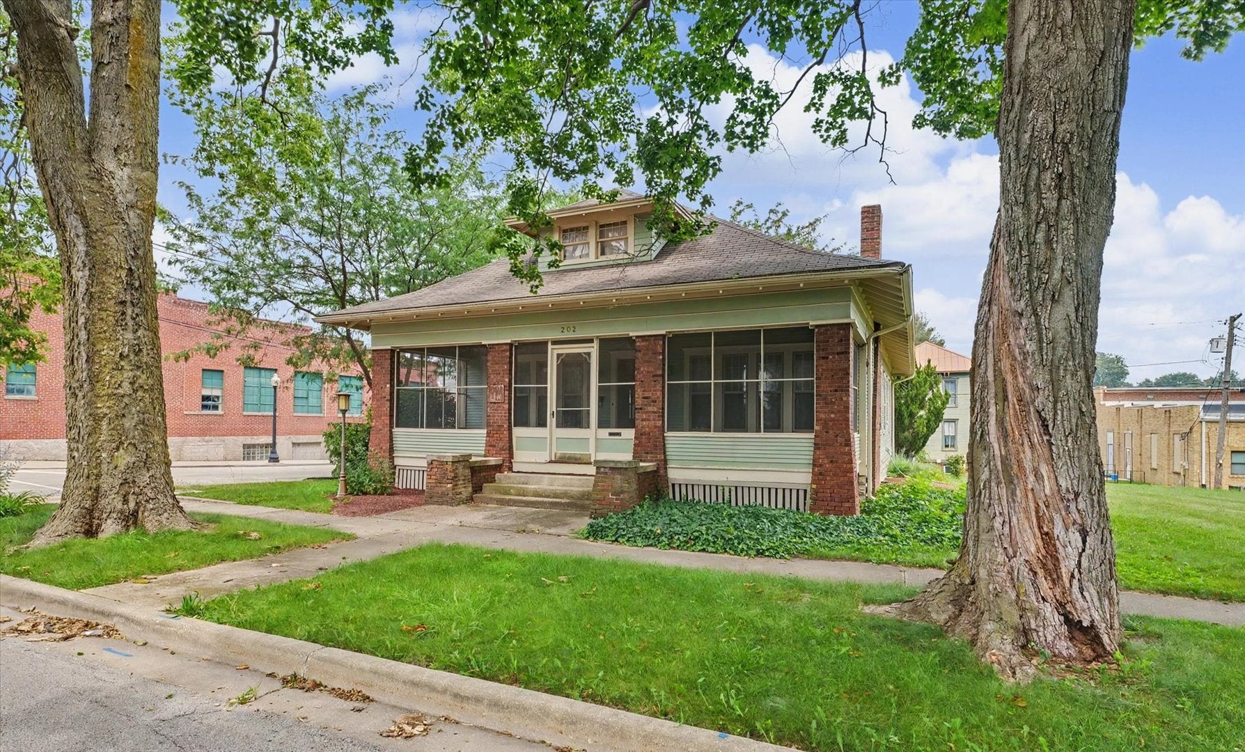 202 E Washington Street