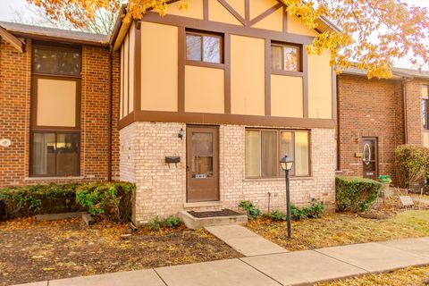 Tiny photo for 18W149 Buckingham Lane, Villa Park, IL 60181 (MLS # 12517193)