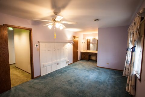 Tiny photo for 1610 Old Oak Place, Darien, IL 60561 (MLS # 12514253)