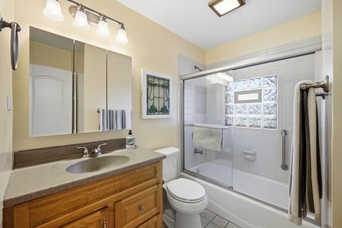 Tiny photo for 45 Avon Road, Elk Grove Village, IL 60007 (MLS # 12779774)