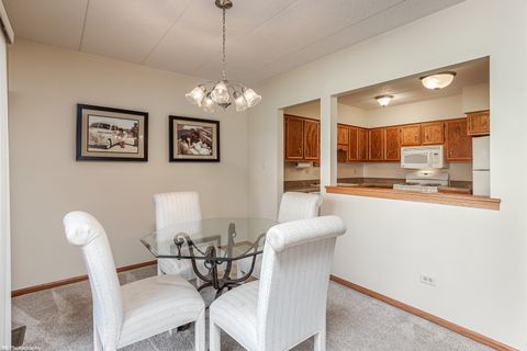 Tiny photo for 5031 Circle Drive #207, Crestwood, IL 60418 (MLS # 12638594)