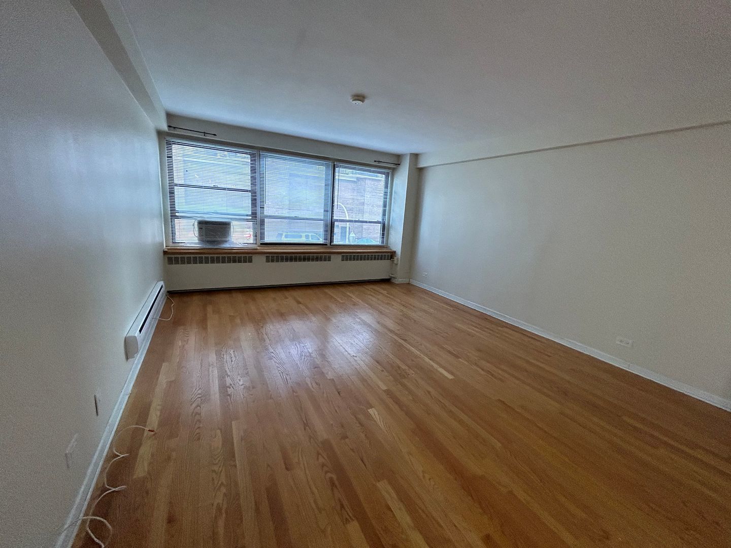 4180 N Marine Drive 202