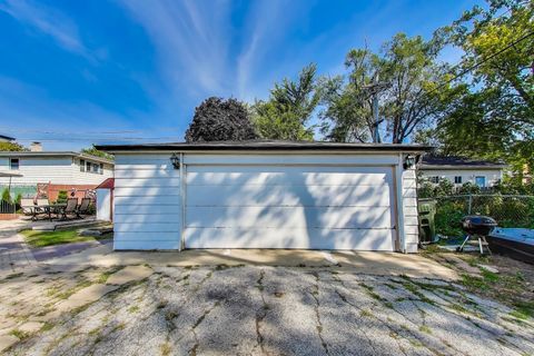 Tiny photo for 401 N Wood Dale Road, Wood Dale, IL 60191 (MLS # 12501588)