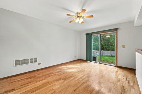 Tiny photo for 3S171 Lakeview Court, Warrenville, IL 60555 (MLS # 12759287)