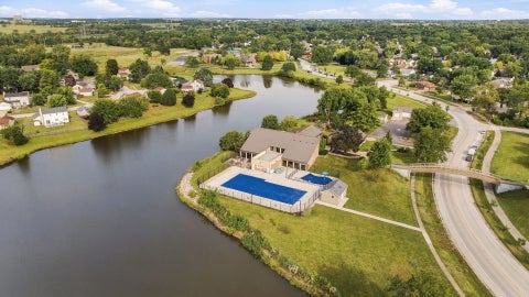 Tiny photo for 3S171 Lakeview Court, Warrenville, IL 60555 (MLS # 12759287)