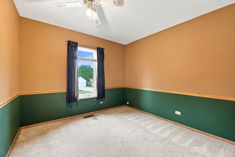 Tiny photo for 3S171 Lakeview Court, Warrenville, IL 60555 (MLS # 12759287)