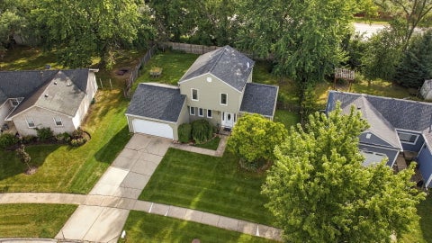 Tiny photo for 3S171 Lakeview Court, Warrenville, IL 60555 (MLS # 12759287)