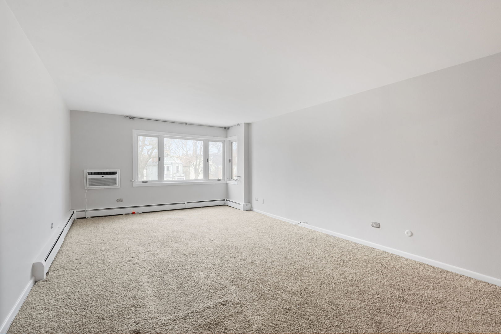 2033 Sherman Avenue 306