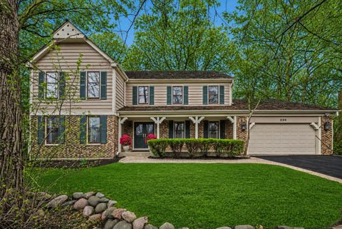 Photo of 220 Dover Circle, Lincolnshire, IL 60069 (MLS # 12631371)
