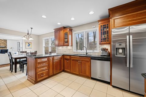 Tiny photo for 220 Dover Circle, Lincolnshire, IL 60069 (MLS # 12631371)