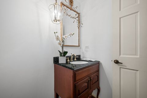 Tiny photo for 220 Dover Circle, Lincolnshire, IL 60069 (MLS # 12631371)