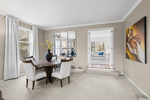 Tiny photo for 220 Dover Circle, Lincolnshire, IL 60069 (MLS # 12631371)