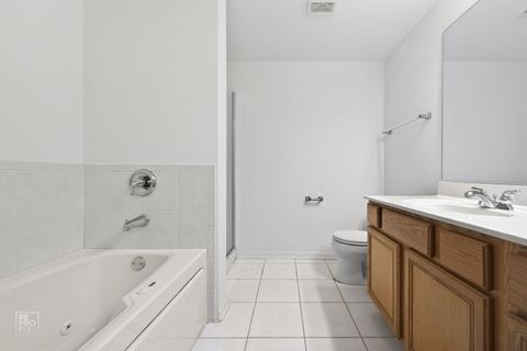 Tiny photo for Clarendon Hills, IL 60514 (MLS # 12541126)