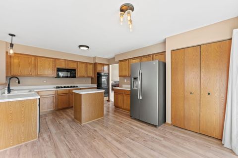 Tiny photo for 441 Wright Drive, Lake In The Hills, IL 60156 (MLS # 12486436)