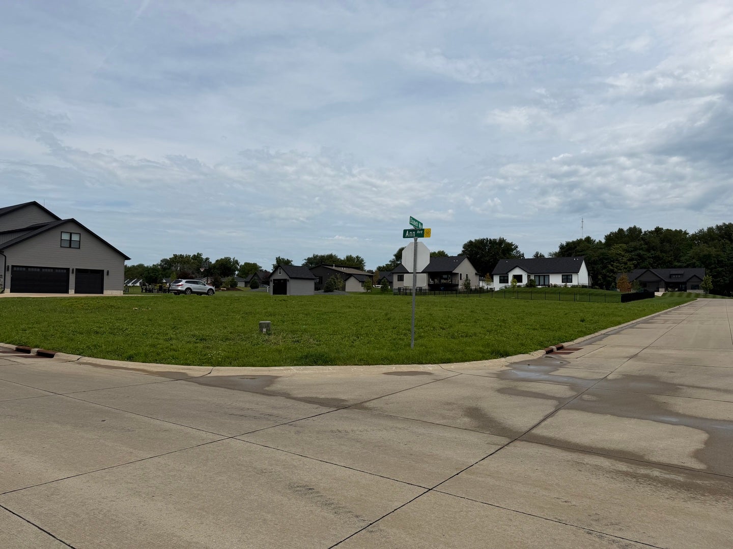 Lot 9 Woods Estates of Riverdale