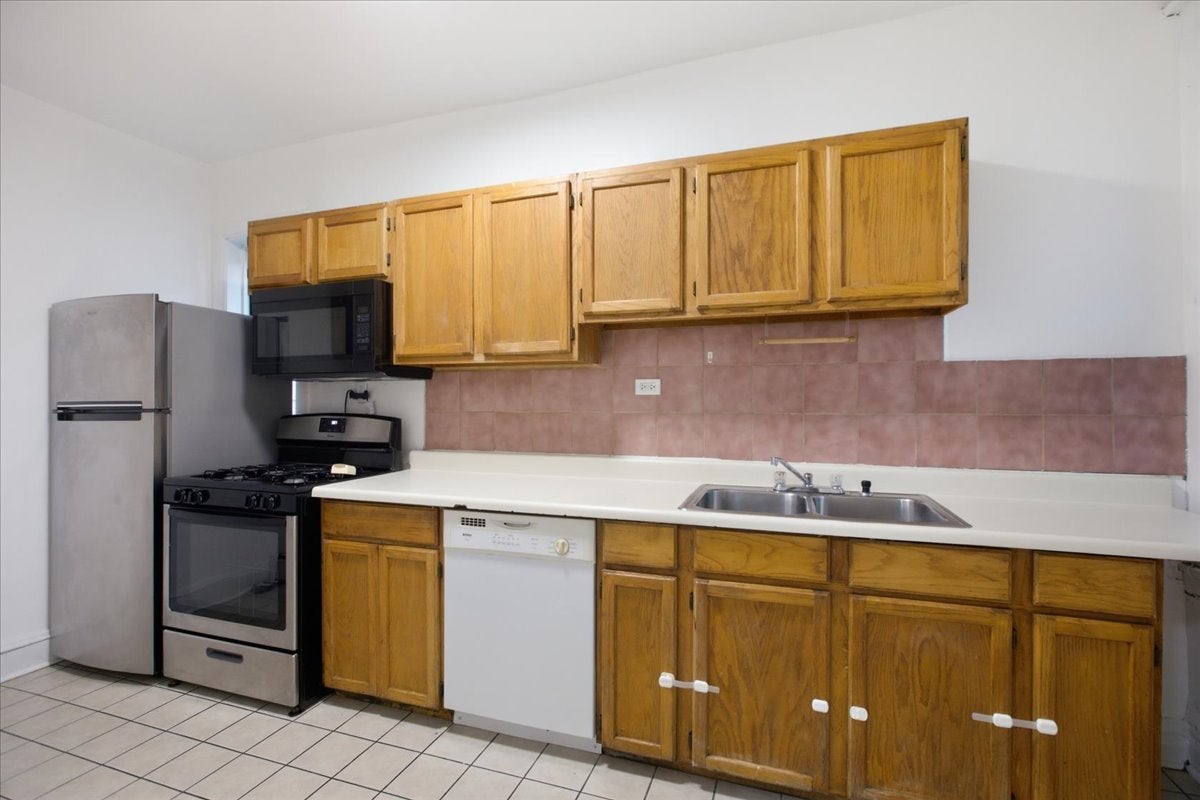 5432 S Drexel Avenue 2S