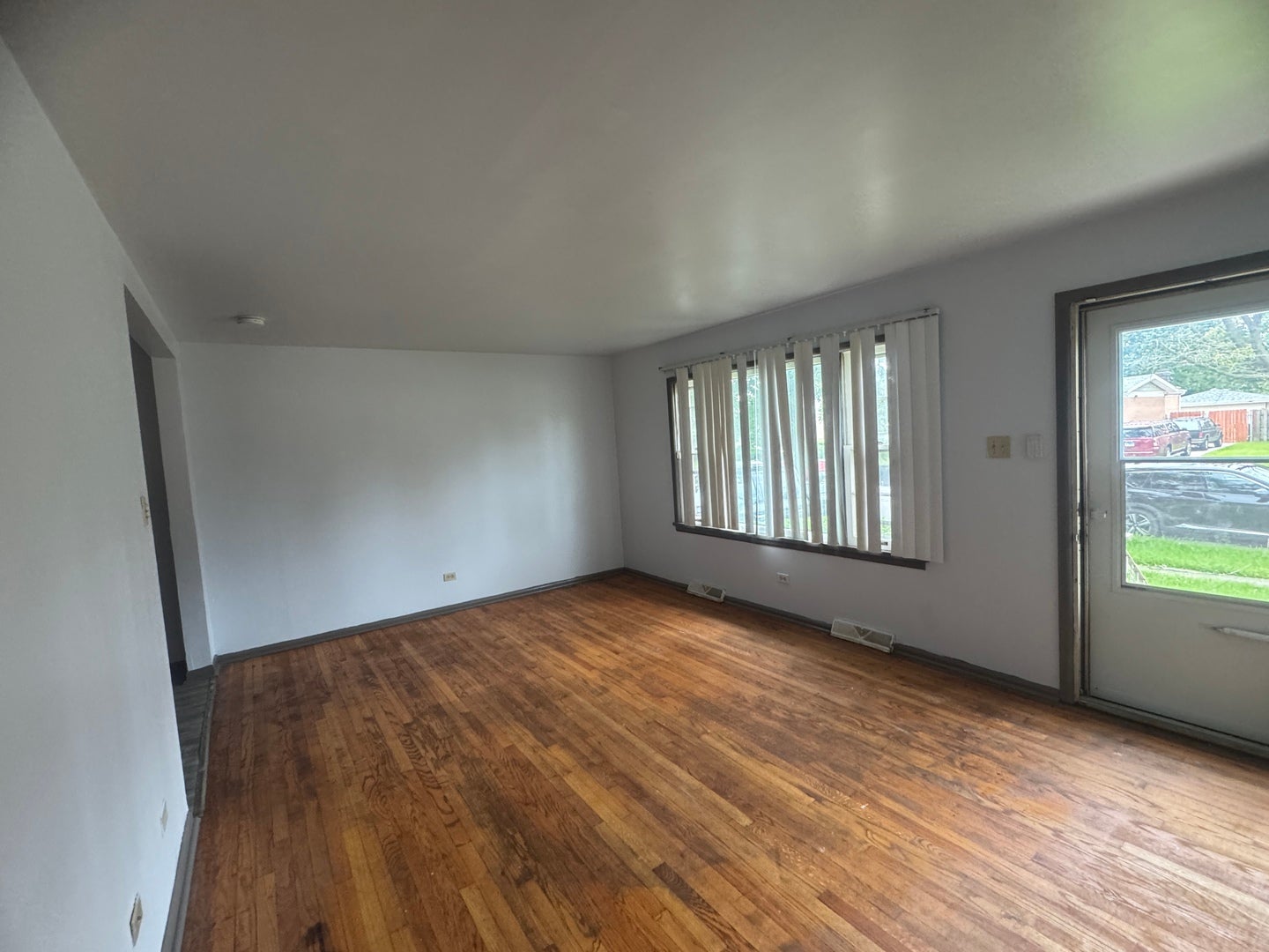 27 W 155th Place - Photo 2
